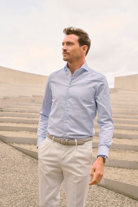 Lichtblauw slim fit strijkvrij overhemd 5141965-130-000-000